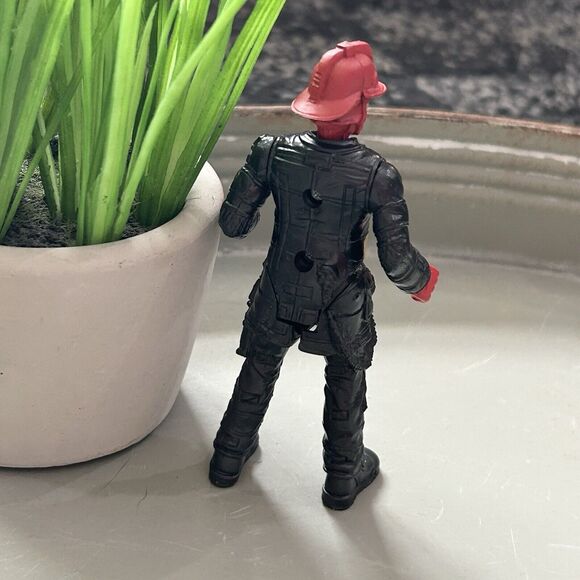 Chap Mei Firefighter Action Figure 4" Emergency Rescue Team - Picture 2 of 4